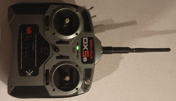 Blade 180QX Drone Parts, and Excellent working Spektrum DX5e Transmitter - Image 2